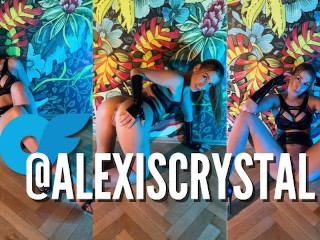 Digitación De Látex Fetish Coño - Alexis Crystal