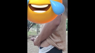 jakol sa tabing kalsada,muntik na mahuli may dumaan