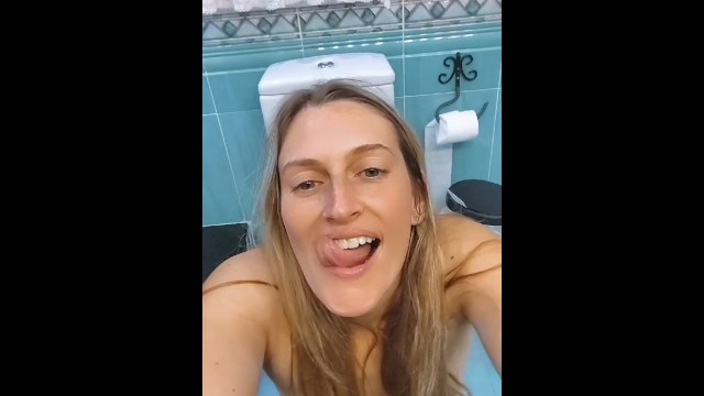 Хочешь кончить мне в рот?
