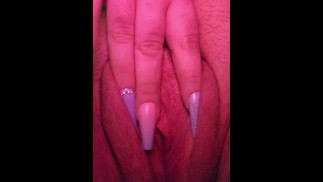 Horny Slut est toujours touchante elle-même !