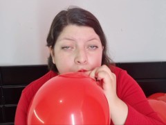 Inflating balloons - Screenshot 11 of 16 - Topless
