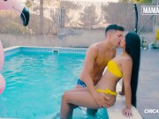 Preview 3 of Colombian Babe Andreina De Luxe Fucked By The Pool By Rich Guy - MAMACITAZ