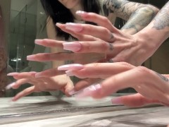 Nail Tapping Compilation - Screenshot 13 of 16 - Asmr