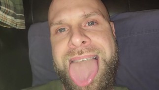 Knutschen POV Küssen Riesenmann Vore