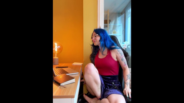 Je Veux Juste Trouver un Mec Qui Veut Bien me Baiser!! - un Fan Vient me Baiser Fort