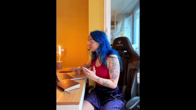 Je Veux Juste Trouver un Mec Qui Veut Bien me Baiser!! - un Fan Vient me Baiser Fort