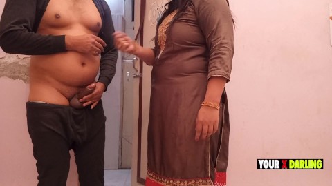 Punjabi Jatti caught bihari masturbate in her bathroom and fucked with him