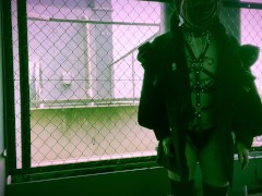 どこでも大きいディルドを入れられます - Screenshot 13 of 16 - Kinky Anal