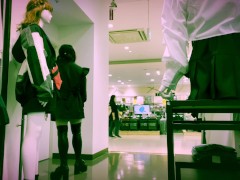 どこでも大きいディルドを入れられます - Screenshot 5 of 16 - Slave Girl