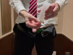 【既婚リーマン】帰宅途中のスーツリーマンがグチュグチュ音を立てながら腰振り - Screenshot 5 of 16 - Cum