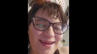 Amy tries Her New Hardcore Industrial Fuck Machine