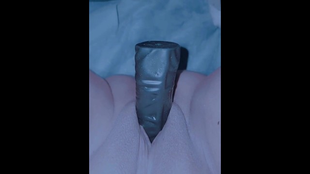 Крупным планом я трахаю свою красивую киску