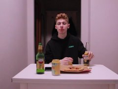 beer review with bavarian pizza