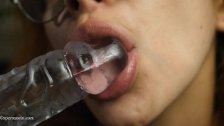 Just the Best Tip Blowjob ever ! I want to play with my tongue, mouth and lips until you explode!