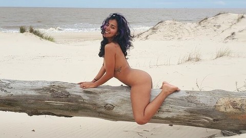 I fuck a sexy native in a public beach and cum (part 2)