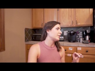 My Stepmom Is Feeling Horny Helena Price screenshot number 2