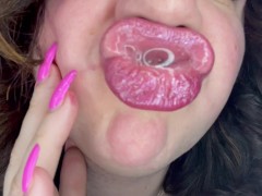 Pouty - Screenshot 1 of 16 - Big Lips