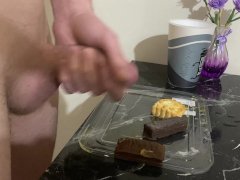 Ooh fuck ı love drink my pee with cum on food (part2)