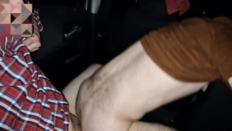 I ordered the slut to ride my dick in the car!! He jumped and moaned a lot!