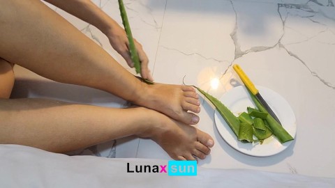 Watch my FEETS ! You jerk off and you cum NOW - Luna Daily Vlog - LunaxSun