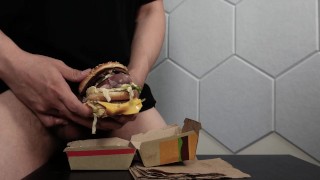 Fanculo un Big Mac e sborra sul cibo da mangiare