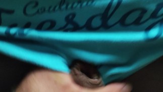 в соседней ванной своими трусиками