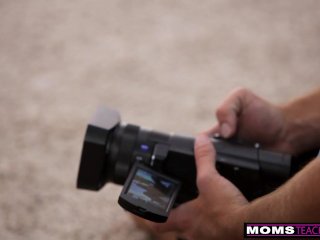 Sexy MILF India Summer Helps Stepdaughter Janice Griffith Hook Up With Hot Neighbor - S2:E3 screenshot number 2