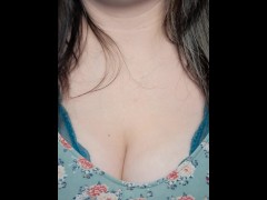 Bouncing boobs