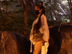 古风少女户外漏出骚穴，想要被大肉棒后入 - Screenshot 2 of 16 - 黑丝