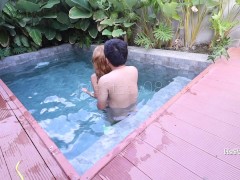 Pinay Gets Fucked By A Stranger She Just Met In Public Swimming Pool