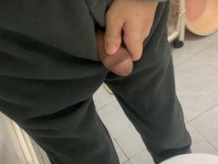 黄金圣水调教人肉便器性奴，喝主人的尿，用尿洗澡。 - Screenshot 6 of 16 - Piss Slave