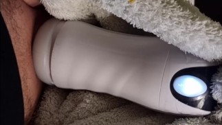REVIEW Realistische Vagina-Stimulation mit automatischem Saug-Masturbator für Männer