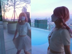 下体发骚的女友，淫水流在泳池，欠干的大骚逼 - Screenshot 1 of 16 - 国产