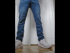 Request - pissing in a measuring jug - Screenshot 16 of 16 - Pissing