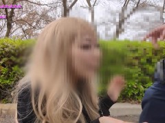 お花見中のOLが野外フェラ - Screenshot 16 of 16 - Japanese