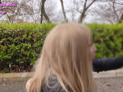 お花見中のOLが野外フェラ - Screenshot 9 of 16 - 不倫