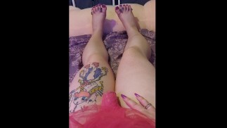 POV, en attendant que mon vernis à ongles sèche... Ejaculation!