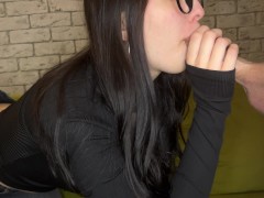 Похотливая студентка сосет учителю после уроков - Screenshot 4 of 16 - Babyri