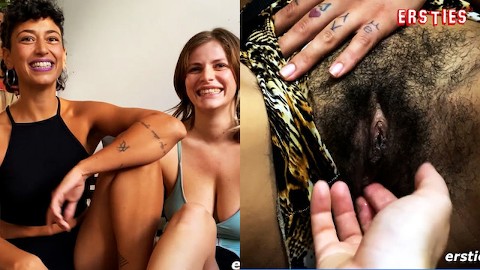 Ersties - Lesbischer Exhibitionismus-Spaß im Zug mit Lexi und Leo