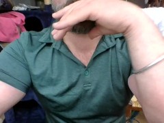 teasing with my big belly and ass uploading it here