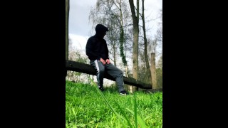 Feeding anon twink my man juice in the nearby park. Anonymous blindfold facial cum shot in sneakers.
