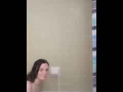 Taking a bubble bath - Screenshot 11 of 16 - Naked Girls