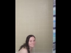 Taking a bubble bath - Screenshot 13 of 16 - Naked Girls
