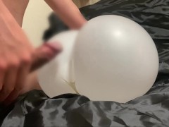 大量に中出しして精子が逆流してきちゃった。射精したのにまた挿れちゃうの！？ - Screenshot 11 of 16 - Japanese