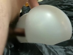 大量に中出しして精子が逆流してきちゃった。射精したのにまた挿れちゃうの！？ - Screenshot 8 of 16 - Creampie