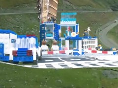 giantess attacks - Screenshot 8 of 16 - Crush