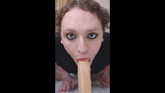 FACE REVEAL: POV I want a facial so I suck your cock