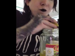 Eating hot peppers