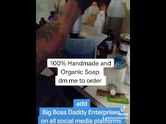 Making Soap - Screenshot 15 of 16 - Black