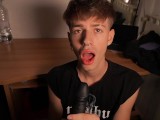 Twink has fun with a dildo in his ass